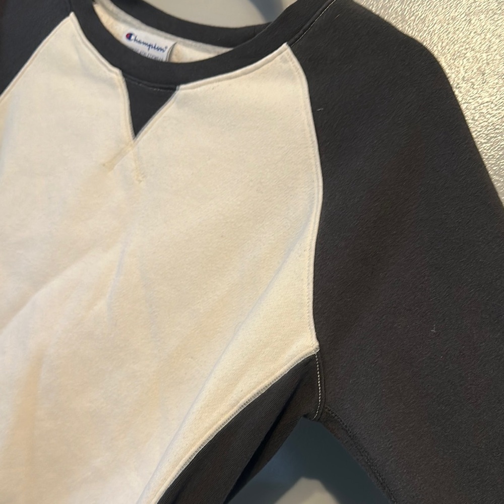 Champion Classic Crewneck Black and Cream Sweater - Picture 4 of 7